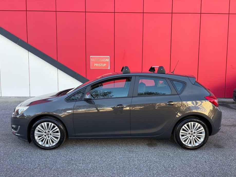 OPEL ASTRA 1.6 ENJOY 133.000 KM HRV AUTO PRVI VLASNIK REG GOD DANA!!!, fotografija 5