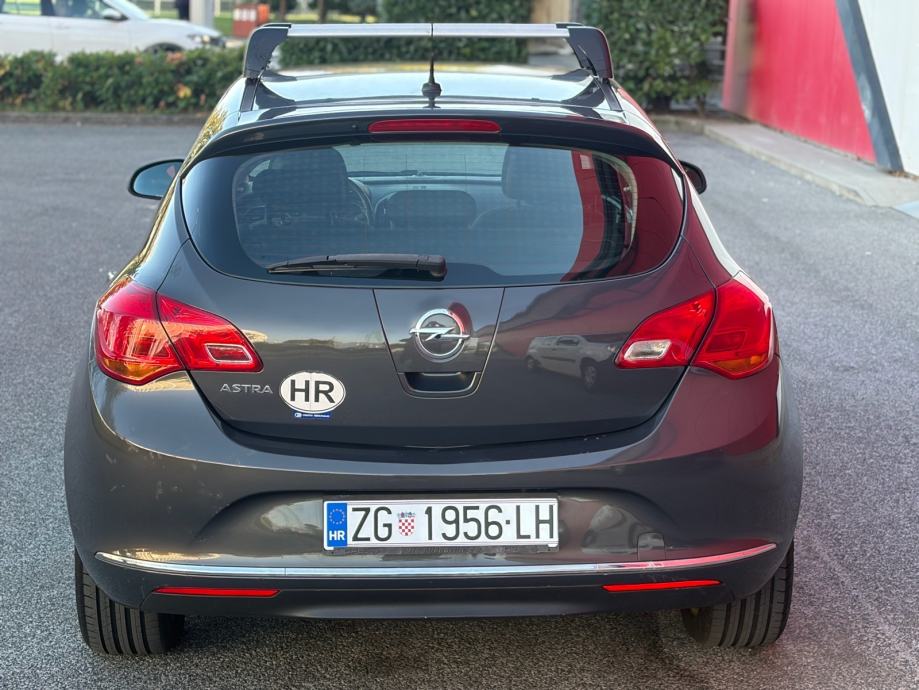 OPEL ASTRA 1.6 ENJOY 133.000 KM HRV AUTO PRVI VLASNIK REG GOD DANA!!!, fotografija 13