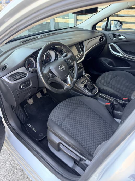Opel Astra 1,6,ENJOY,očuvano vozilo!, fotografija 6
