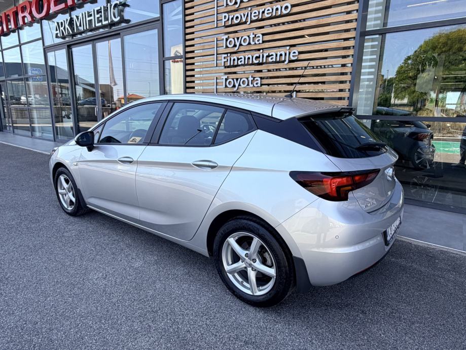 Opel Astra 1,6,ENJOY,očuvano vozilo!, fotografija 3