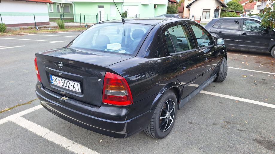 Opel Astra 1,6 16V, fotografija 17