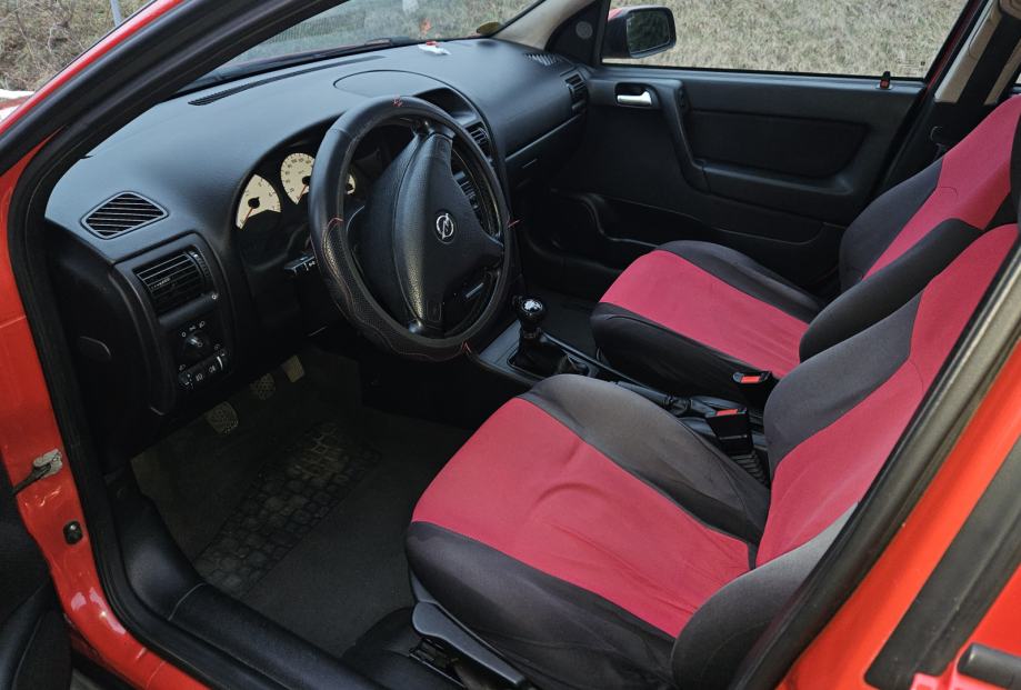 Opel Astra G 1,6 16V Sport, registrirana do 10/2027, fotografija 8