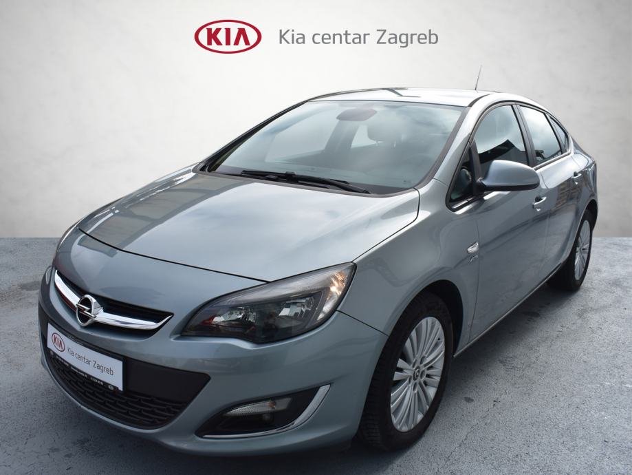 Opel Astra 1.7 CDTI ACTIVE,TEMPOMAT,ALU,BT, 2 GODINE GARANCIJE