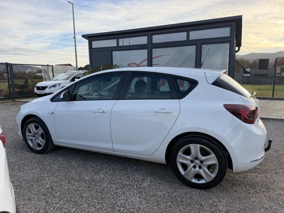 Opel Astra 1,7 CDTI - BI-XENON - 2xPDC - GARANCIJA, fotografija 6