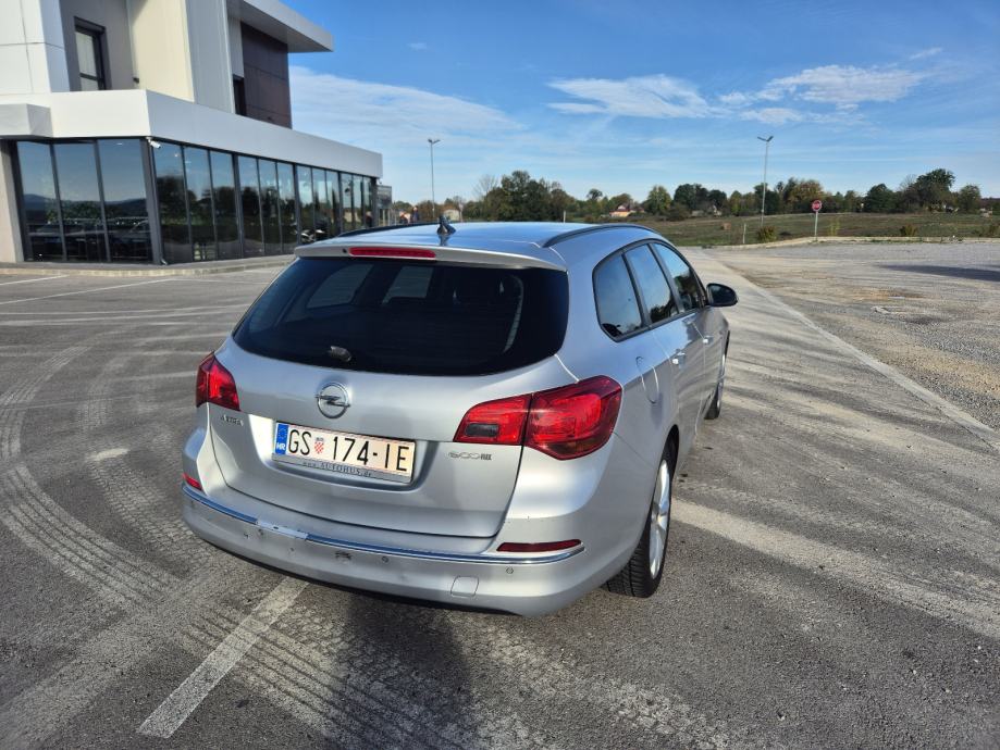 Opel Astra 1,7 CDTI Classic, pogled izvana - slika 3