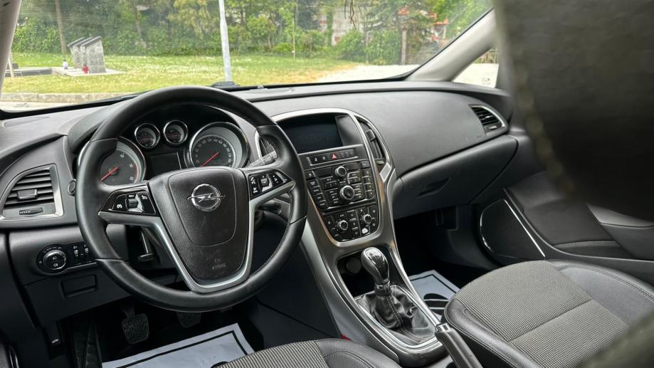 Opel Astra 1,7 CDTI ,Cosmo , led , Navvi, fotografija 4