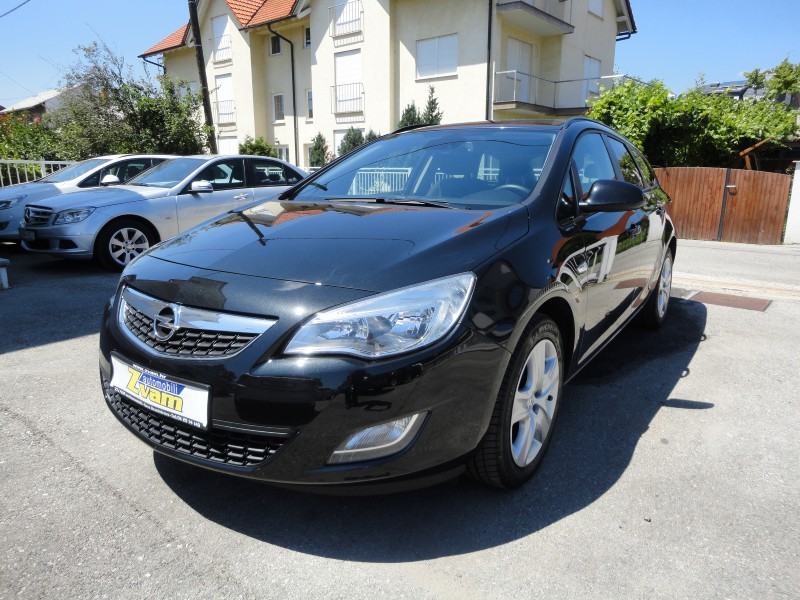 Opel Astra 1,7 CDTI, NAVIGACIJA, PARKIN SENZORI, ITD...