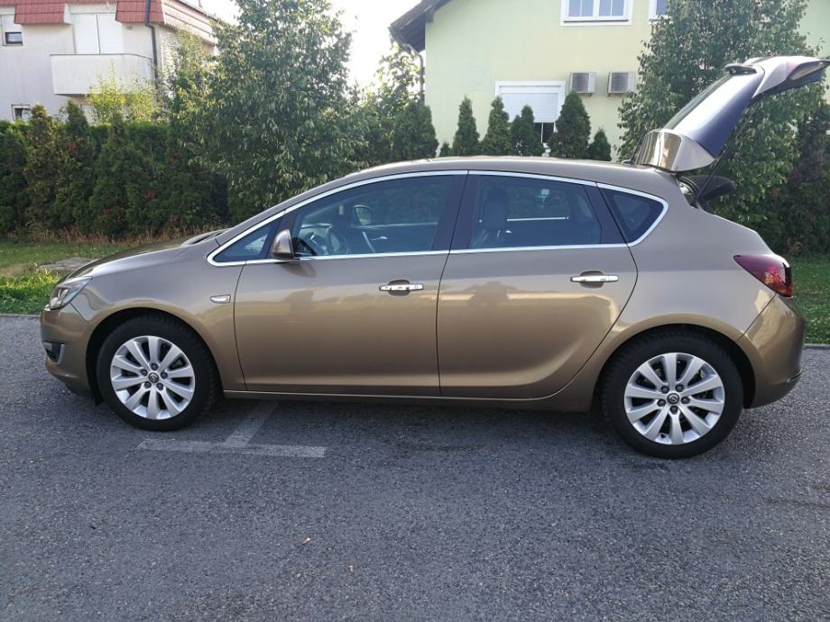 Opel Astra 1,7 CDTI--ODLIČAN--KAO NOV