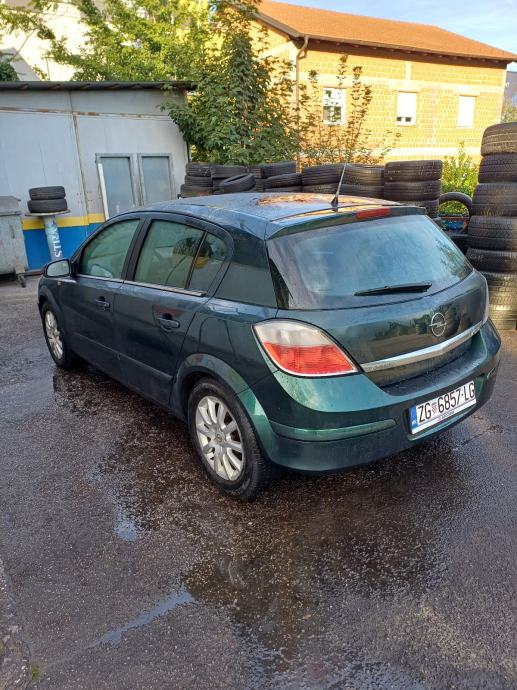 Opel Astra 1,7 CDTI reg 9/27 klima ledi, servisna, odlicna, fotografija 4