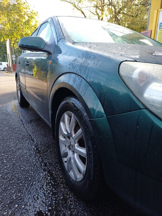 Opel Astra 1,7 CDTI reg 9/27 klima ledi, servisna, odlicna, fotografija 17