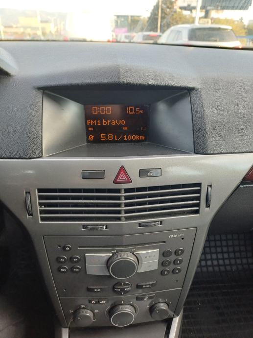 Opel Astra 1,7 CDTI reg 9/27 klima ledi, servisna, odlicna, fotografija 20
