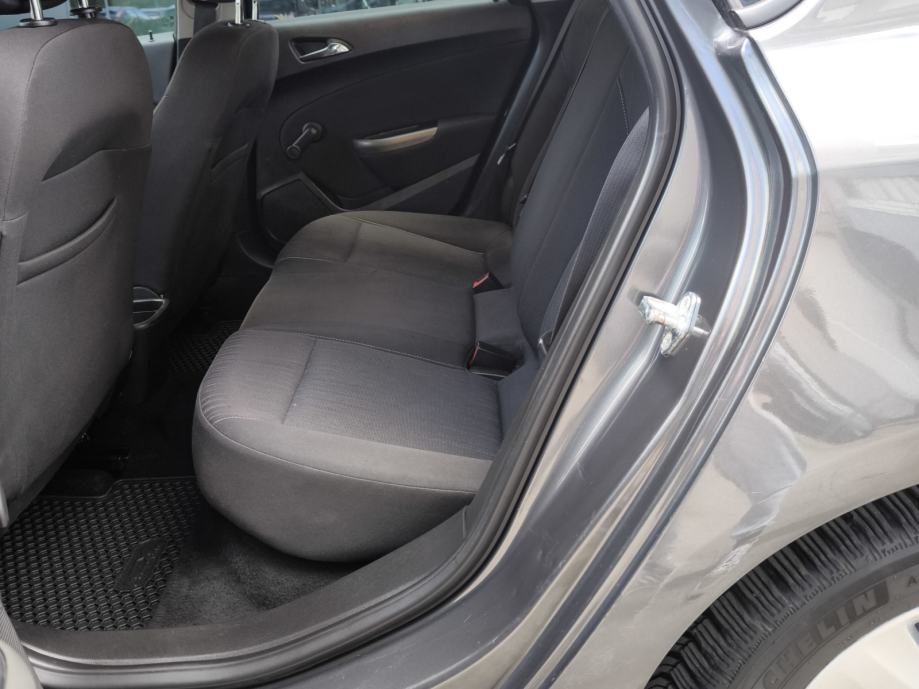 OPEL ASTRA 1,7 CDTI// REGISTRIRAN GODINU DANA//, fotografija 17
