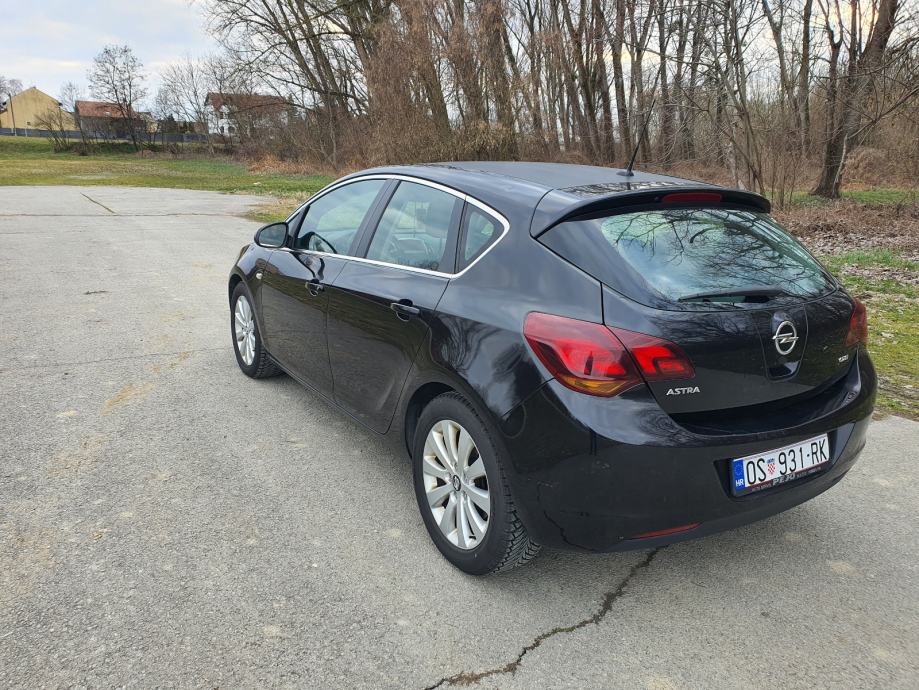 Opel Astra 1,7 CDTI, fotografija 6