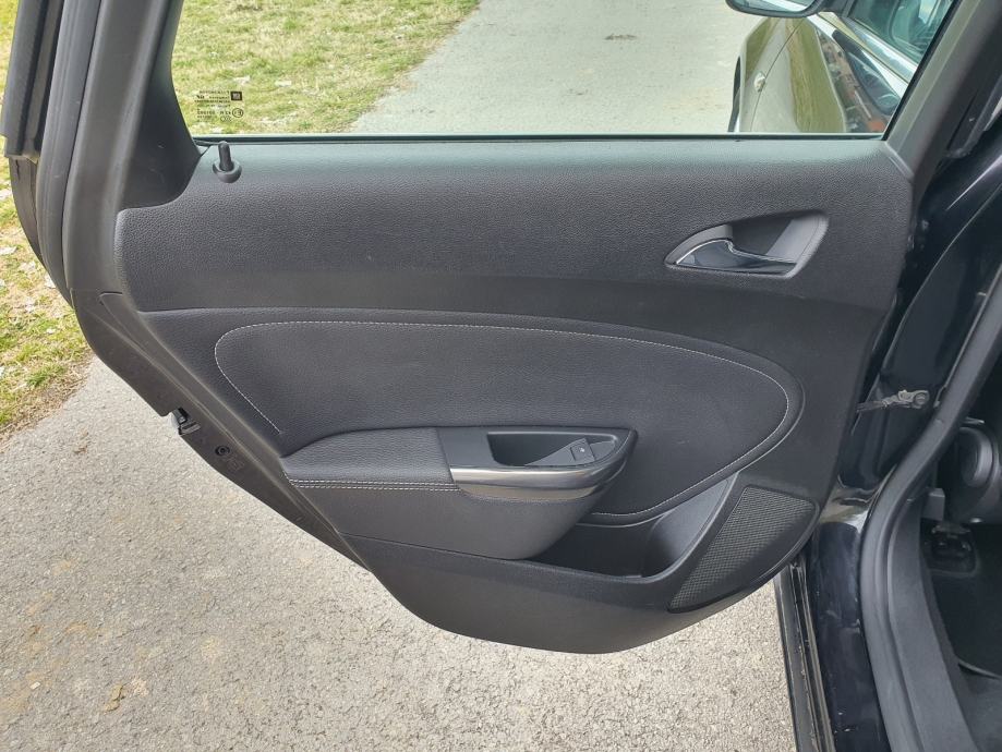 Opel Astra 1,7 CDTI, fotografija 17