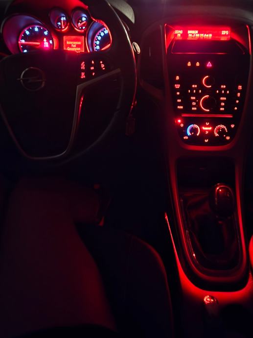 Opel Astra 1,7 CDTI, fotografija 11