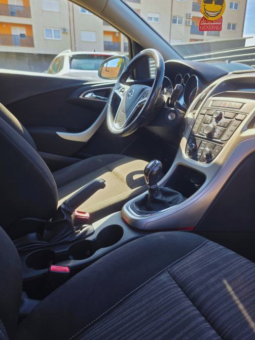 Opel Astra 1,7 CDTI, fotografija 7