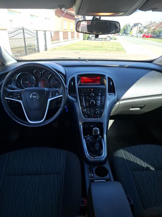 Opel Astra 1,7 CDTI, fotografija 11