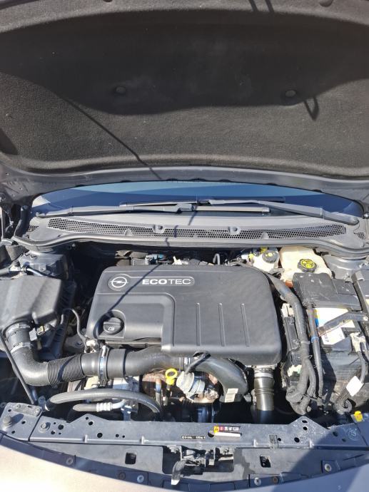 Opel Astra 1,7 CDTI, fotografija 10