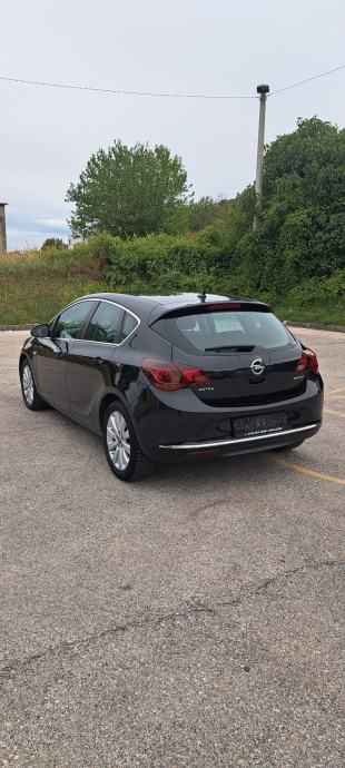 Opel Astra 1.7 cdti, fotografija 2