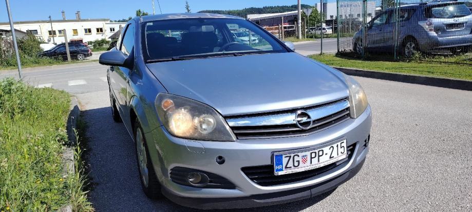 Opel Astra 1,7 CDTI, fotografija 2
