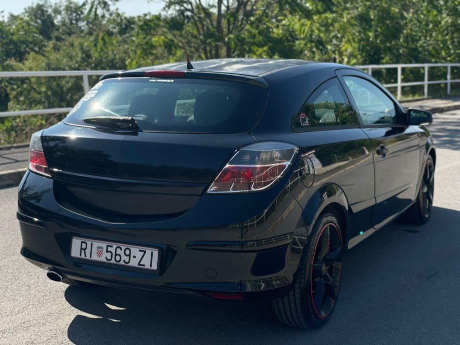 Opel Astra 1,9 CDTI Sport, fotografija 3