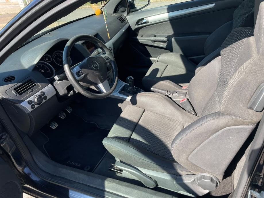 Opel Astra 1,9 CDTI Sport, fotografija 5