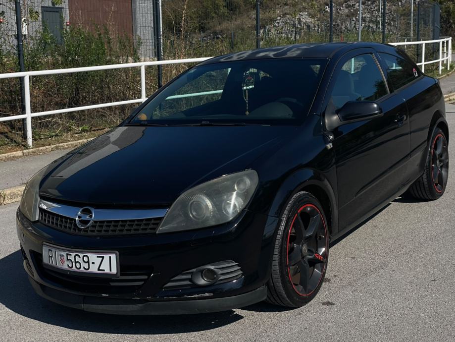 Opel Astra 1,9 CDTI Sport, fotografija 2