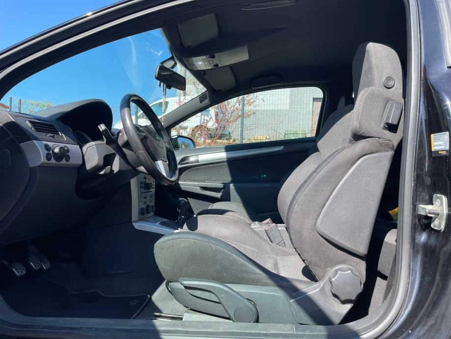 Opel Astra 1,9 CDTI Sport, fotografija 7