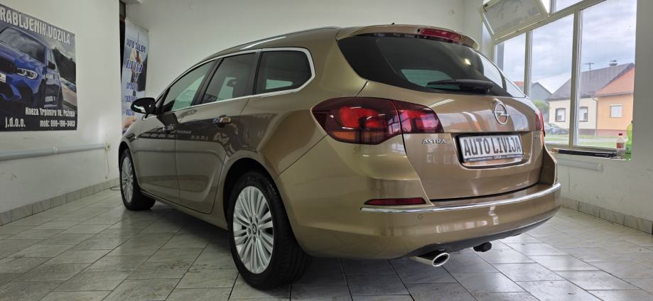 Opel Astra 2,0 CDTI MAKSIMALNO SAČUVAN, fotografija 9