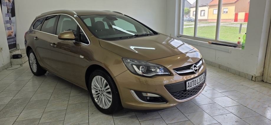 Opel Astra 2,0 CDTI MAKSIMALNO SAČUVAN, fotografija 2