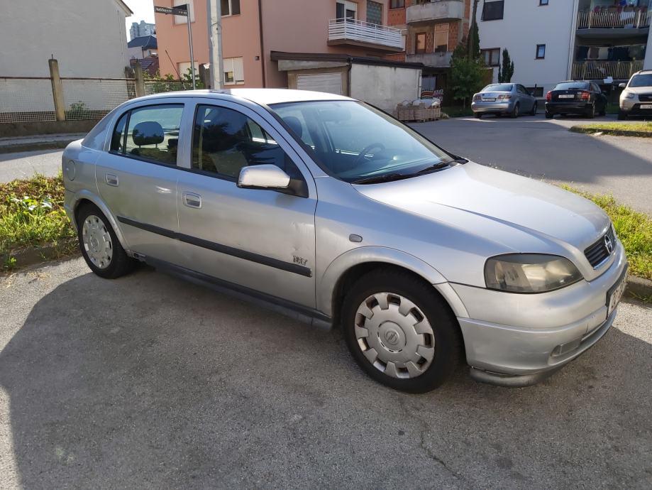 Opel astra 2