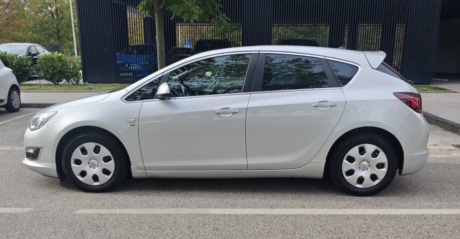 Opel Astra 2.0cdti, 165ks, xsenon, šiber, koža,navig.kao Nov.. vlasnik, fotografija 6