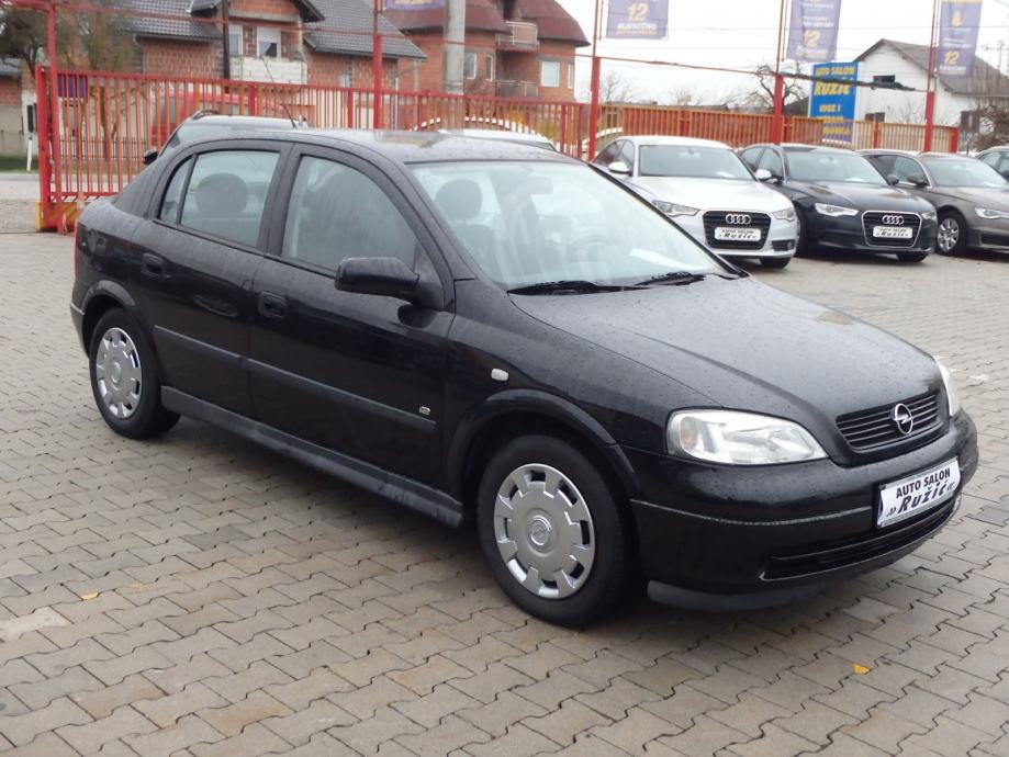 Opel astra aux