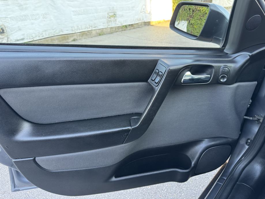 Opel Astra 1.4 16V #1.VLASNIK # REG:07/27 # KLIMA # CIJENA FIKSNA.#, fotografija 20