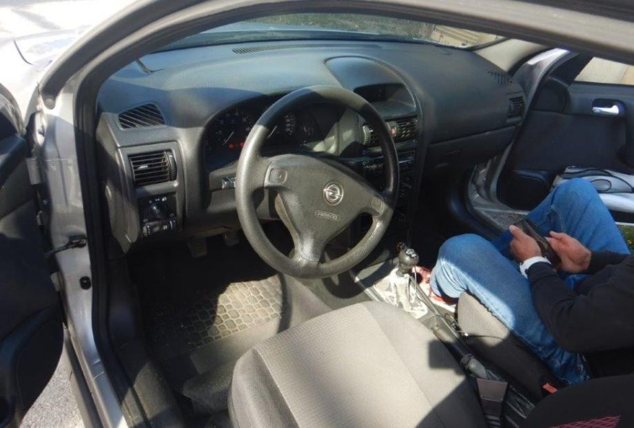 Opel Astra 1,4 AKCIJA !!! registriran 03/27, ispravan !!!, fotografija 3