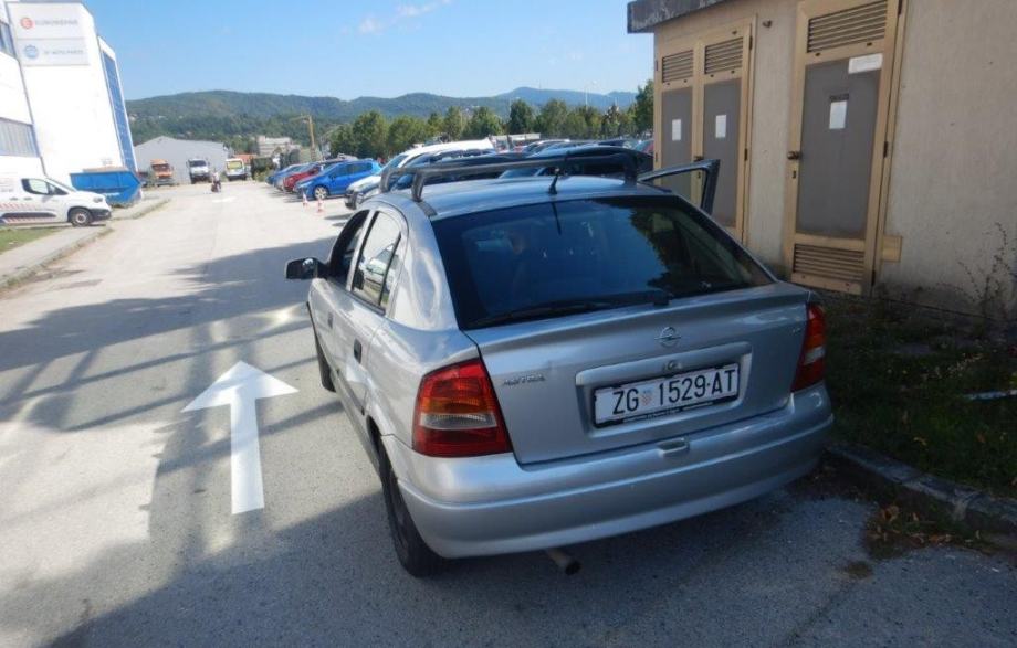 Opel Astra 1,4 AKCIJA !!! registriran 03/27, ispravan !!!, fotografija 7