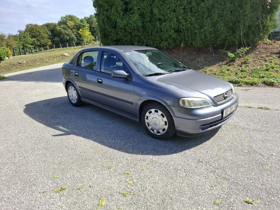 Opel Astra Classic 1.4, fotografija 5