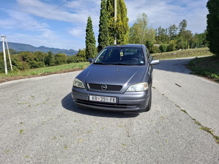 Opel Astra Classic 1.4, fotografija 4