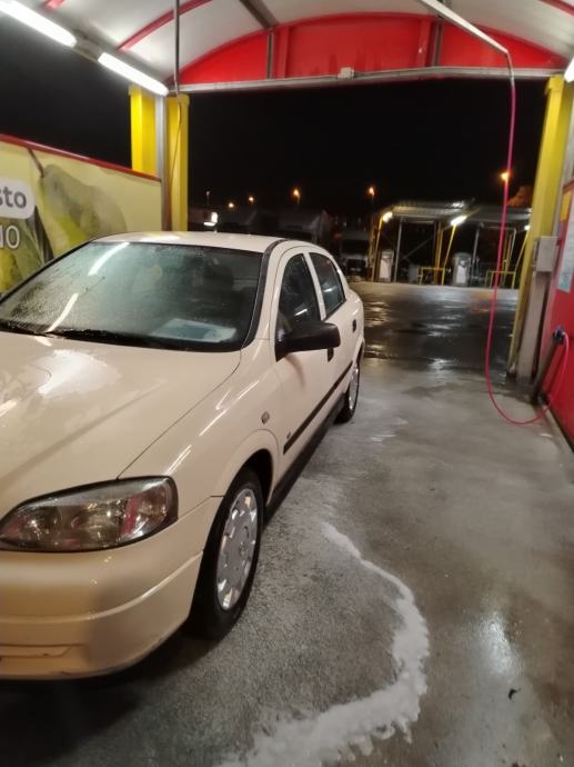 Opel Astra Classic 1.4, fotografija 6