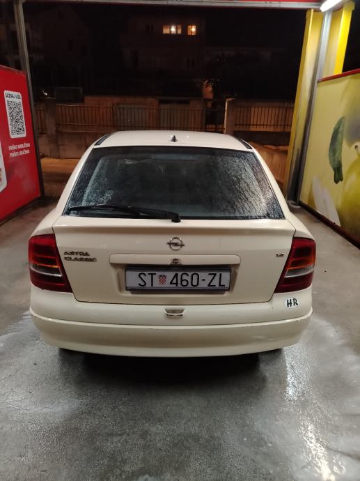 Opel Astra Classic 1.4, fotografija 10
