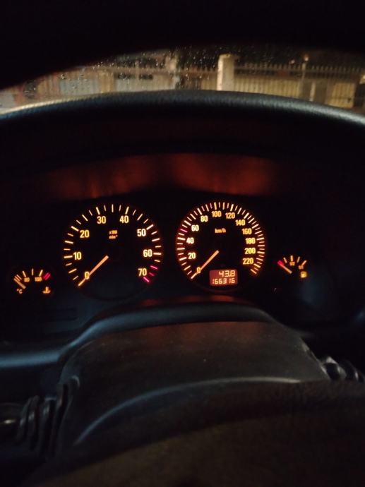 Opel Astra Classic 1.4, fotografija 4
