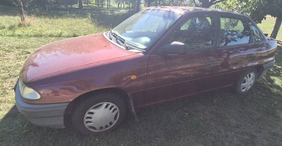 Opel Astra Classic 1.7 D, fotografija 8