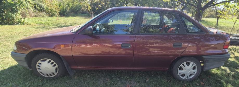 Opel Astra Classic 1.7 D, fotografija 9
