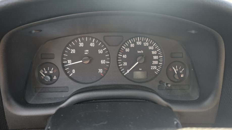 Opel Astra Classic Hatchback, fotografija 9