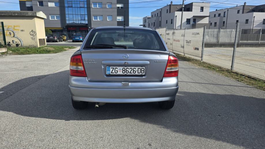 Opel Astra Classic Hatchback, fotografija 5