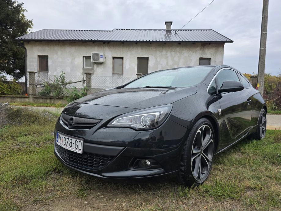 Opel Astra Coupe