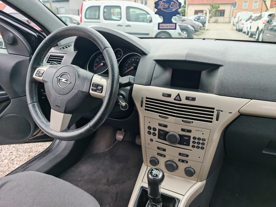 Opel Astra GTC 1,6 16V Kraj 08g, odlična, fotografija 12