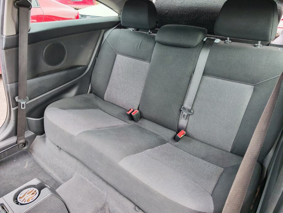 Opel Astra GTC 1,6 16V Kraj 08g, odlična, fotografija 13