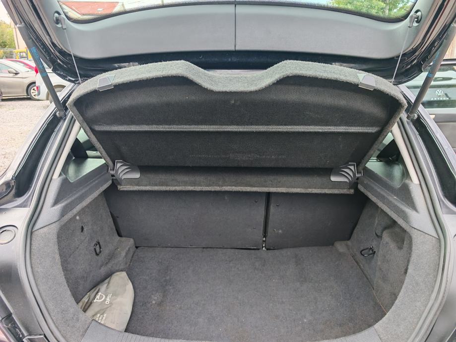 Opel Astra GTC 1,6 16V Kraj 08g, odlična, fotografija 14