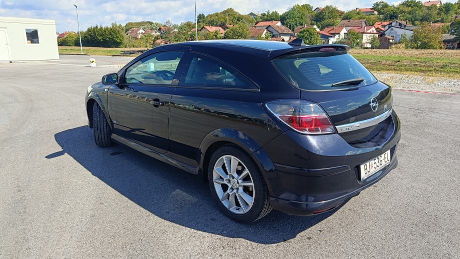 Opel Astra GTC 1,6 85kw 2009g. 1 vlasnik 118000km, fotografija 4
